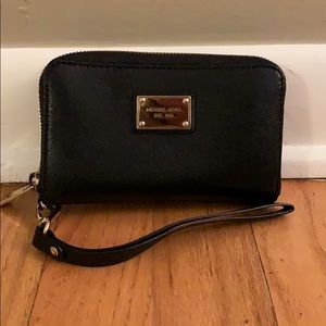 Michael Kors Wristlet